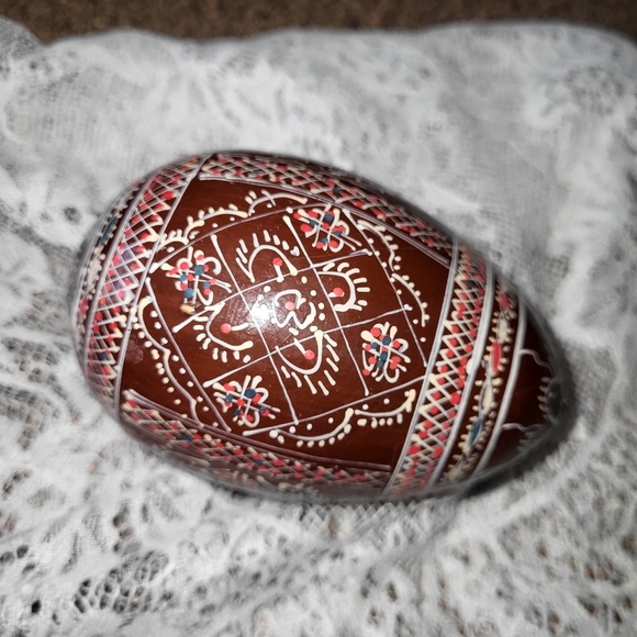 Vintage Ukrainian Pysanky  Hand Painted Egg - Picture 3 of 6